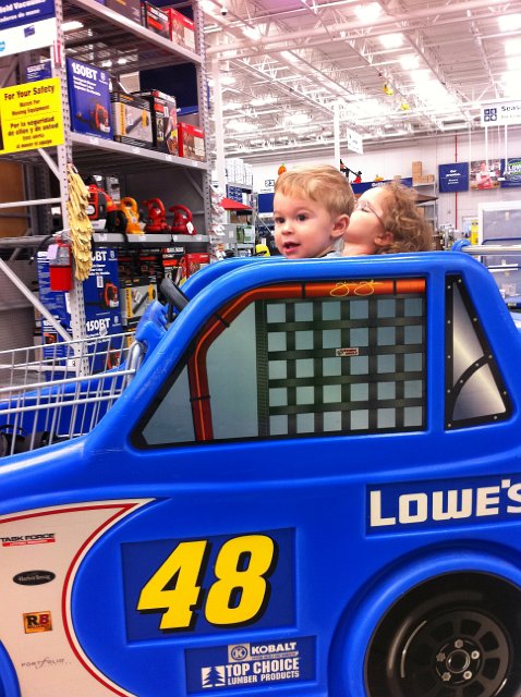 IMG_1386b.jpg - Nathan is ready to take on the aisles and rows of the local Lowe's .. no sweat and with no help from his co-pilot, LOL!