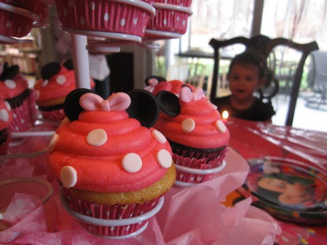 IMG_8578.jpg - Minnie Mouse was the theme for this little sweetie.