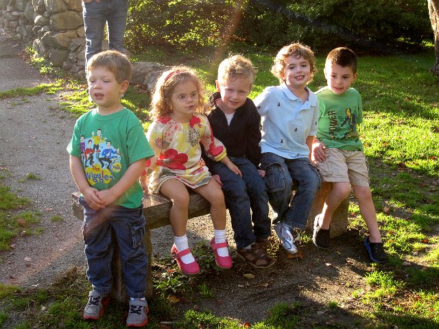 IMG_2588.jpg - Following the party, we took the opportunity to grab our annual group photo of the play crew.  Hunter, Catherine, Colby, Anthony Thomas (AT) and Rylan ... all age 4.