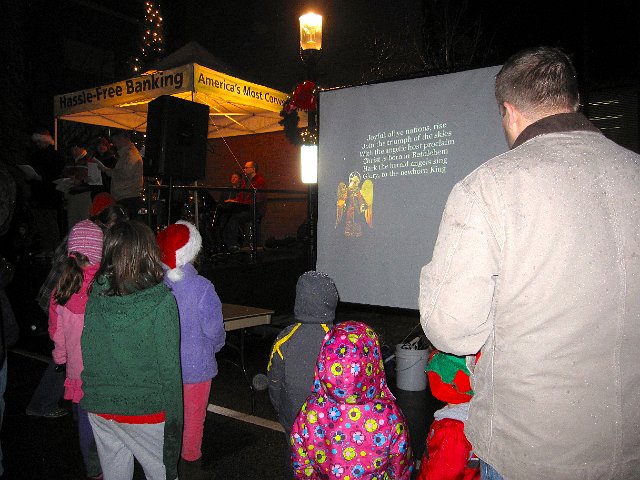 IMG_9039.jpg - It was starting to get rainy but we stopped to do a little caroling before heading home.
