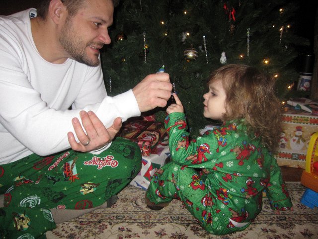 IMG_2342b.jpg - His new money clip contained a photo of the children.