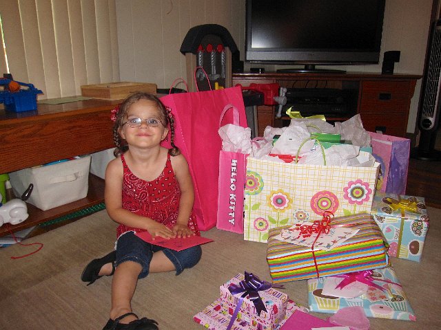 IMG_6805.jpg - Home once again and the kids have their second wind to dive into the gifts.