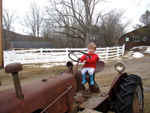 IMG_4630.jpg - The kids enjoy everything about farms when at home so we thought it'd be a great mini-getaway.