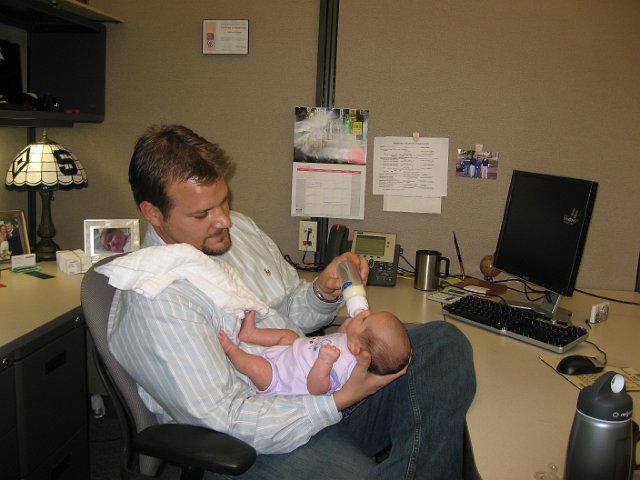 IMG_2376.JPG - A day at the office with Daddy.