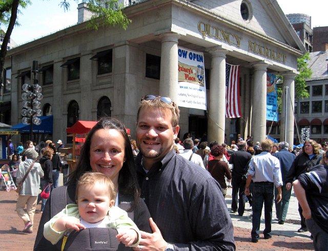IMG_8126b.jpg - Family photo shot at Quincy Market.
