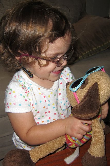 IMG_2209b.jpg - Charlie likes wearing glasses, so I wonder why Catherine doesn't want to?!?