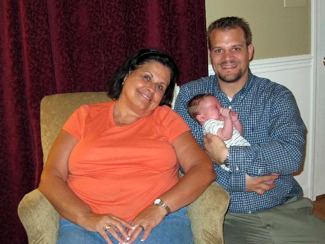 IMG_1909b.jpg - Great Aunt Marty, Nathan and Daddy.