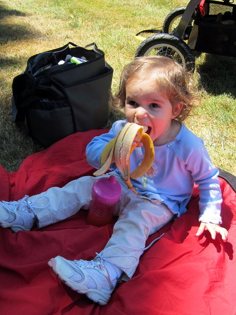 IMG_1965b.jpg - We were able to squeeze in a quick trip to one of our favorite spots, Castle Hill for a little walk and picnic.