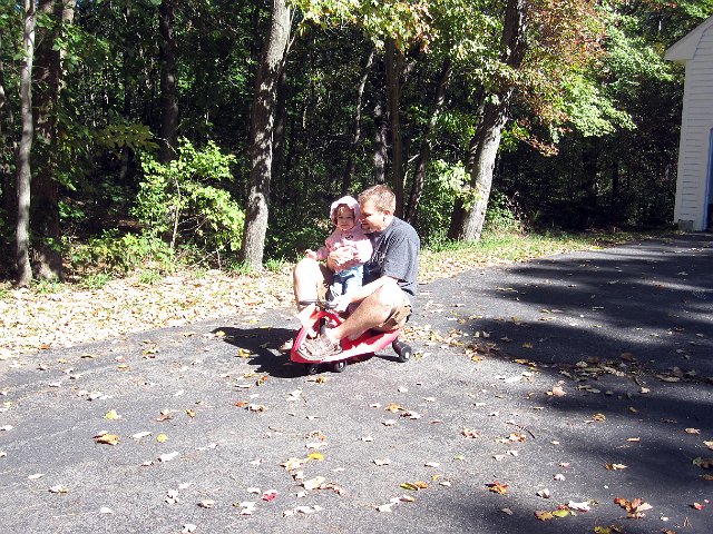 IMG_1662b.jpg - Catherine and Dad getting the plasma car warmed up.