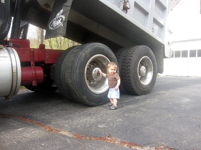 IMG_3236b.jpg - The big dump truck containing the stone for the play area has arrived ...