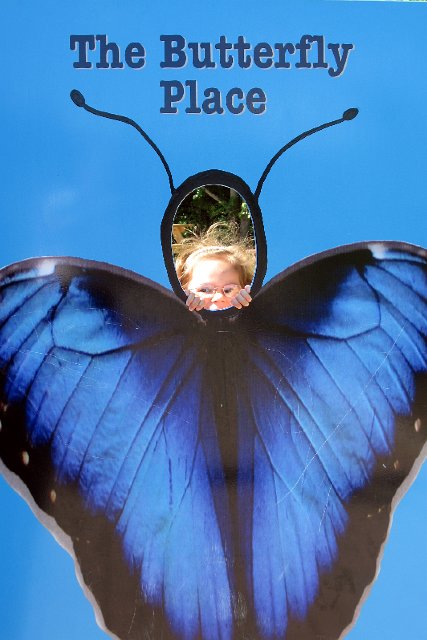 IMG_5492b.jpg - We visited The Butterfly Place once again .. (Catherine was barely tall enough to pose for this picture, LOL)