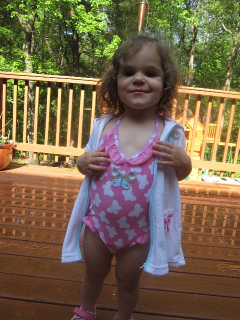 IMG_3927.JPG - Memorial Day also means the introduction to summer (especially when its 90 degrees out) ..