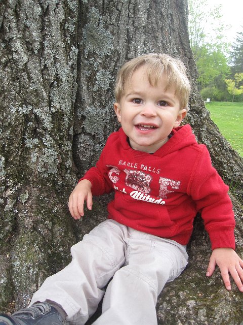 IMG_9385.jpg - Another stroller ride we took ended at North Andover Common.