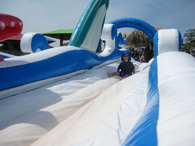 IMG_1635.jpg - Nathan and Abigail hit the water slides ...