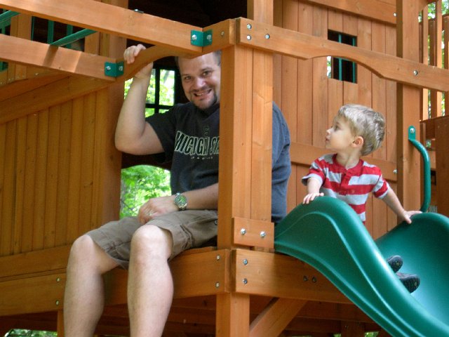 IMG_0108.jpg - The kids also love holidays when their Daddy gets to play with them for an extra day!!