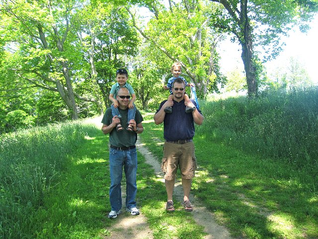 IMG_9843.jpg - The boys travelled via Daddy-car.
