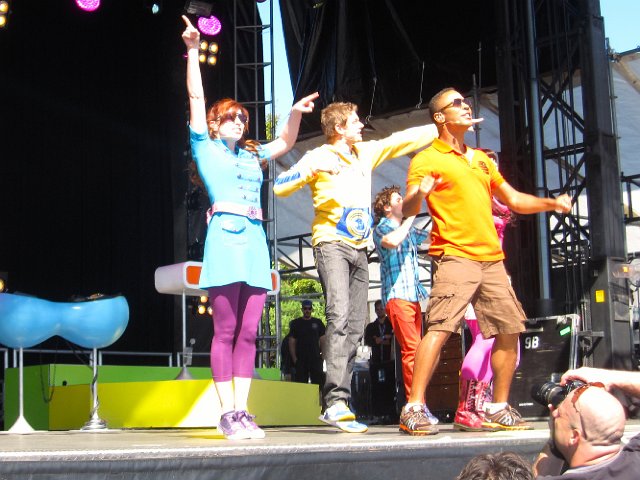 IMG_2081.jpg - And, the kids' first concert, The Fresh Beat Band.