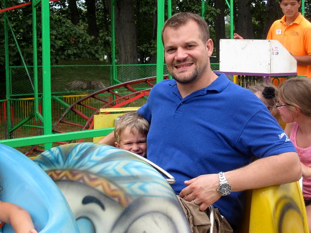 IMG_7991.jpg - Nathan was NOT going to miss out on THIS rollercoaster ride!