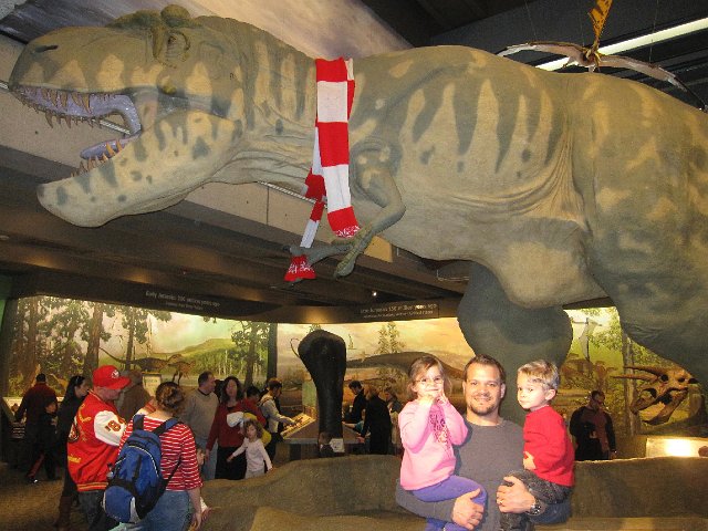 IMG_4080.jpg - A HUGE, full-size Tyrannosaurus rex was one of the first stops.
