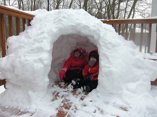 IMG_6670.jpg - Mission accomplished .. I had to bribe the kids into the house with promises of hot chocolate and marshmallows.