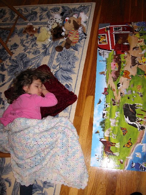 IMG_3916.jpg - Catherine wanted to take her rest with the animals.  Rest for her = a break for Mommy, so sure!