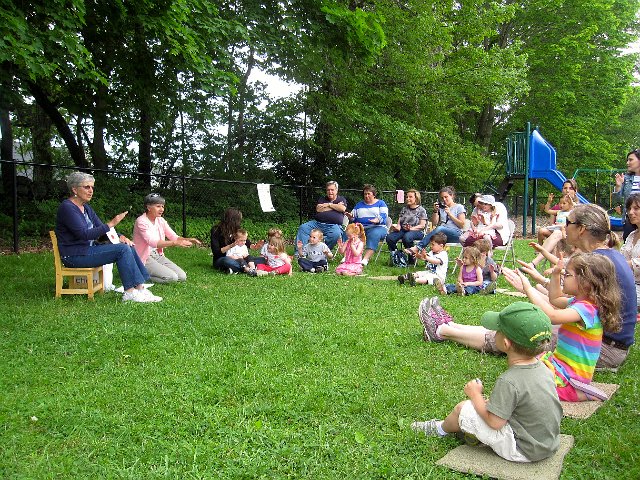 IMG_6393.jpg - And there was circle time where we sang a couple songs.  Surprisingly both the Burkett kids got up into the middle of the circle at one point to announce something totally out of the blue .. too funny!