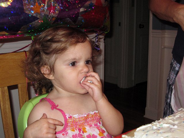 IMG_0993b.jpg - Again, there is no hesitation when it comes to cake, yum!