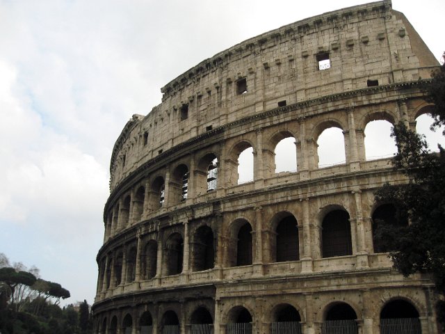 Colosseum-02.JPG - The Colosseum remained in use for nearly 500 years with the last recorded games being held there as late as the 6th century — well after the traditional date of the fall of Rome in 476.
