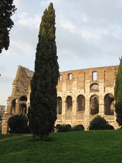 Colosseum-06.JPG